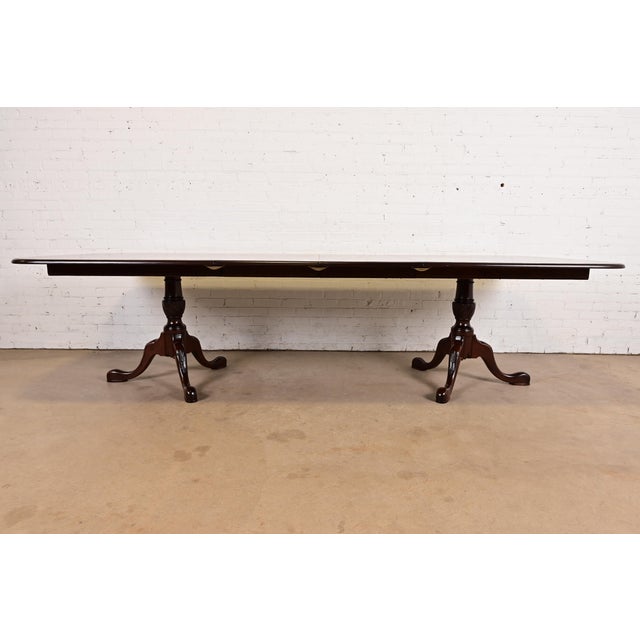 Queen Anne Baker Furniture Style Georgian Banded Mahogany Double Pedestal Extension Dining Table, Newly Refinished For Sale - Image 3 of 13
