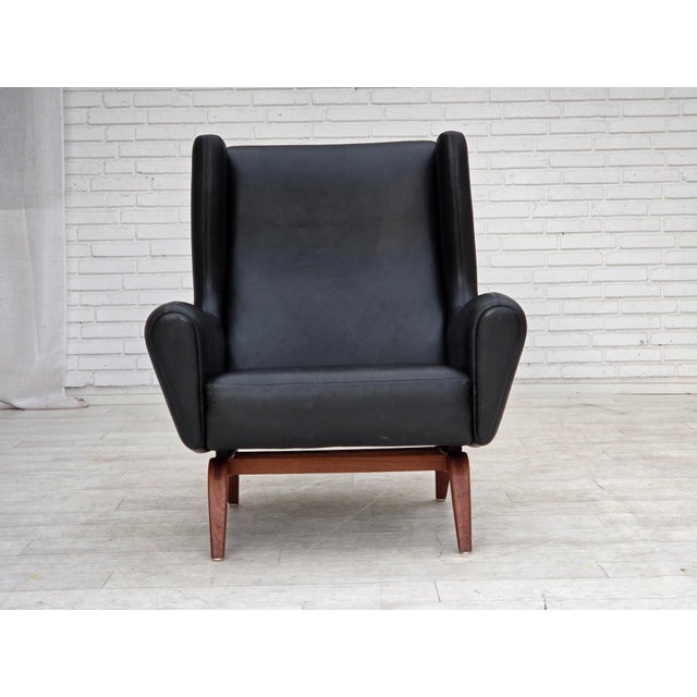 Vintage Danish Lounge Chair in Leather and Teak by Illum Wikkelsø for Søren Willadsen Møbelfabrik, 1960s For Sale - Image 6 of 18