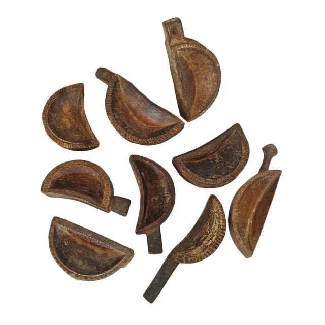 Brown Old Wood Grain Dish For Sale - Image 8 of 8