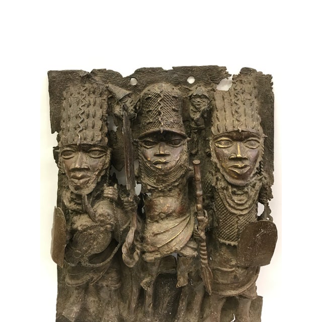 1970s Vintage African Tribal Art Large Benin Bronze Plaque For Sale - Image 11 of 12