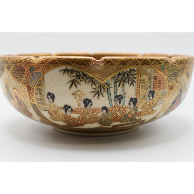 Late 19th Century Japanese Satsuma Bowl From the Meiji Period For Sale - Image 17 of 18