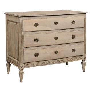 18th Century French Commode w/Vitruvian Wave Trim For Sale