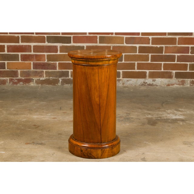Wood Italian 19th Century Walnut Drum Table with Single Door and Bookmatched Top For Sale - Image 7 of 11