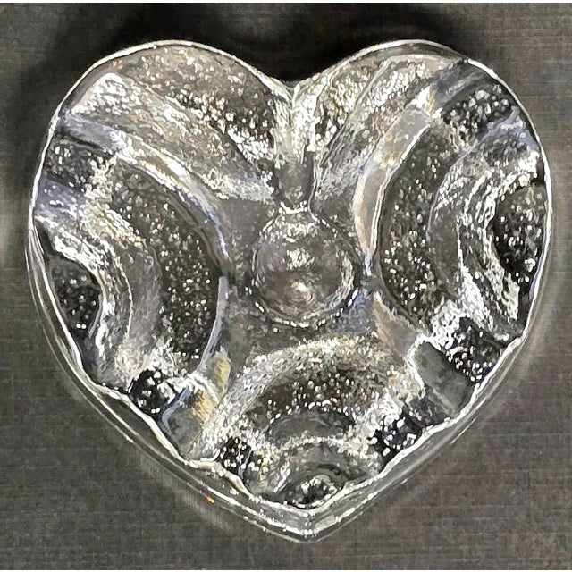 Contemporary Beautiful Heart Shaped Heavy Molded Fine Crystal Small Dish For Sale - Image 3 of 12