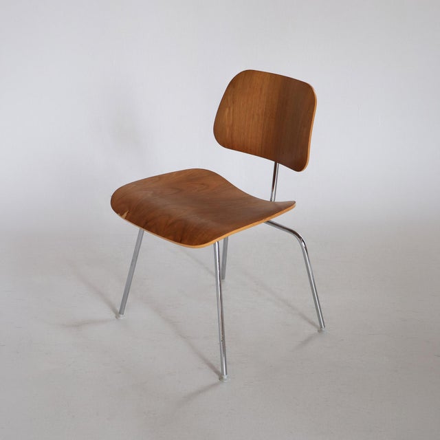 Herman Miller DCM Plywood Chair by Charles & Ray Eames for Herman Miller For Sale - Image 4 of 18