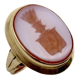 Victorian 14k Gold Banded Agate Intaglio Signet Ring with Shield Size 7.5