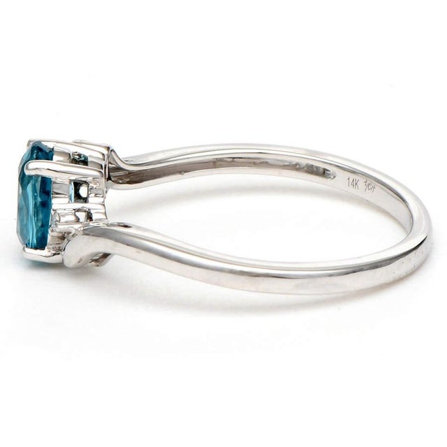 Contemporary 14KW Blue Zircon(.78) & Diamond Halo Ring, size 7 For Sale - Image 3 of 5