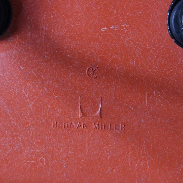 Metal Dining Chairs in Orange Fiberglass by Charles & Ray Eames for Herman Miller, USA, 1960s For Sale - Image 7 of 9