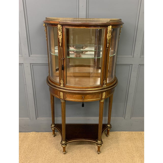 Late 19th Century French Brass Inlaid Mahogany Demi Lune Vitrine, 1890 For Sale - Image 5 of 18