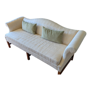 Vanguard Furniture Classic Cream Camel Back Sofa Settee Loveseat W/ Pillows