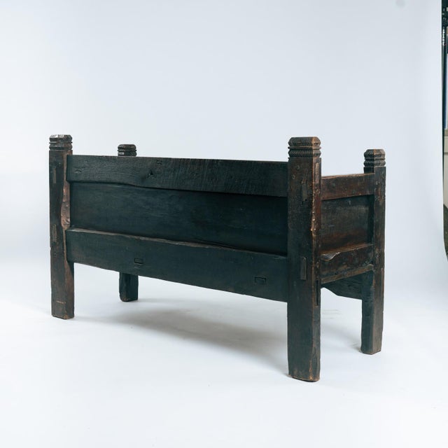 Antique Early 18th Century Spanish Siesta Bench in Walnut For Sale - Image 5 of 17