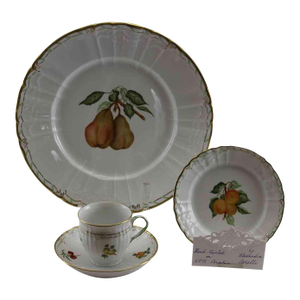 1990’s Vintage/New KPM Hand-Painted 4-Piece Place-Setting Gold Rim With Fruit Decoration
