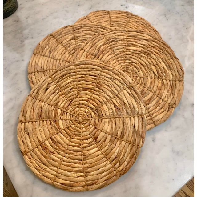 Vintage Woven Rattan 13” Plate Chargers / Placemats or Hot Plates for Coastal, British Colonial & Palm Beach Regency - Set of 4 For Sale In New Orleans - Image 6 of 6
