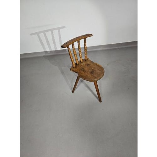 Beautiful old farmers tripod chair for decorative use. 1930s Height 78 Depth 48 Width 42 Seat height 48 cm