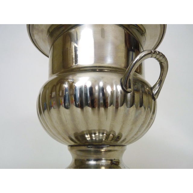 1980s Vintage Medici-Shaped Champagne Bucket in Silver-Plated Metal, 1980s For Sale - Image 5 of 9