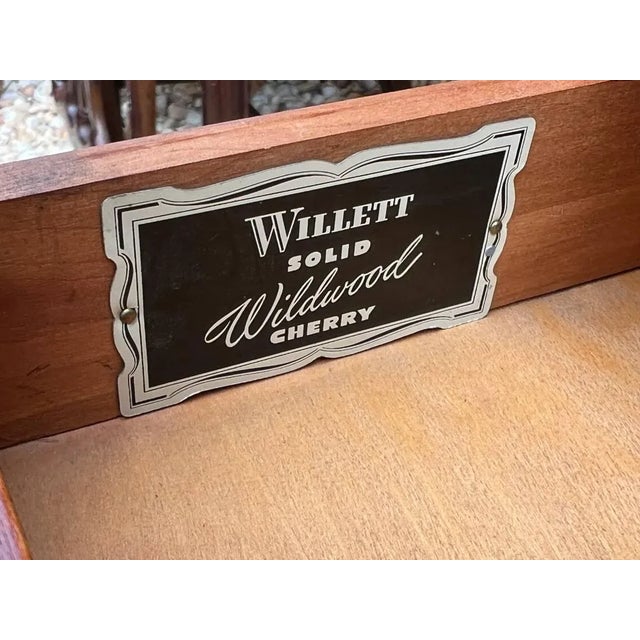 Pair Solid Cherry Willett Furniture Colonial House 2 Drawers Bedside Tables, Circa 1950s For Sale - Image 12 of 12