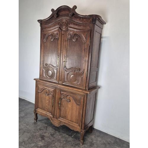 Louis XV Style Cabinet in Carved Oak For Sale - Image 6 of 12