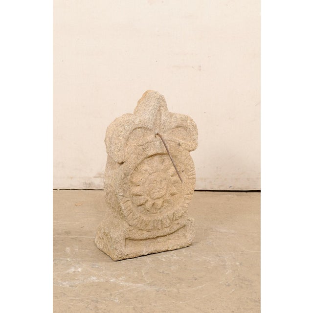 Stone Early 20th Century Spanish Stone Fleur de Lys Garden Sundial For Sale - Image 7 of 9