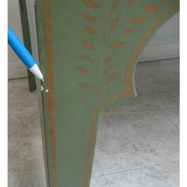 1990s Niermann Weeks Paint Decorated Parson Tray Top Serving Coffee Table For Sale - Image 10 of 12