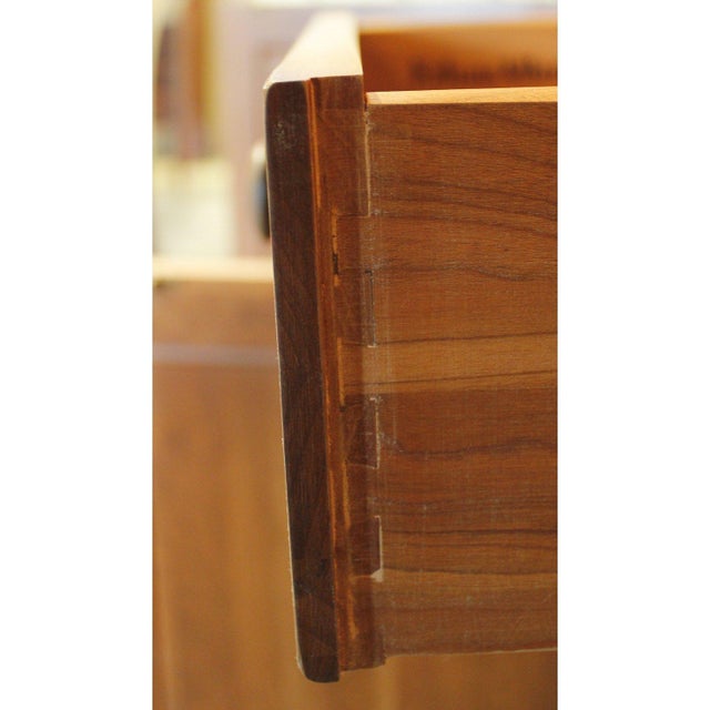 Late 20th Century Late 20th Century Ethan Allen Solid Cherry China Cabinet - Cherry For Sale - Image 5 of 6