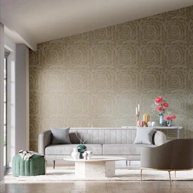Imagine feeling cocooned by the calmness of nature and making patterns with favourite sprigs and delicate leaves. Inspired...
