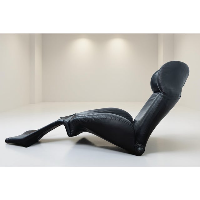 1980s Toshiyuki Kita Wink Black Leather Lounge Chair by Cassina (2 Lounge Chairs Available) For Sale - Image 10 of 13