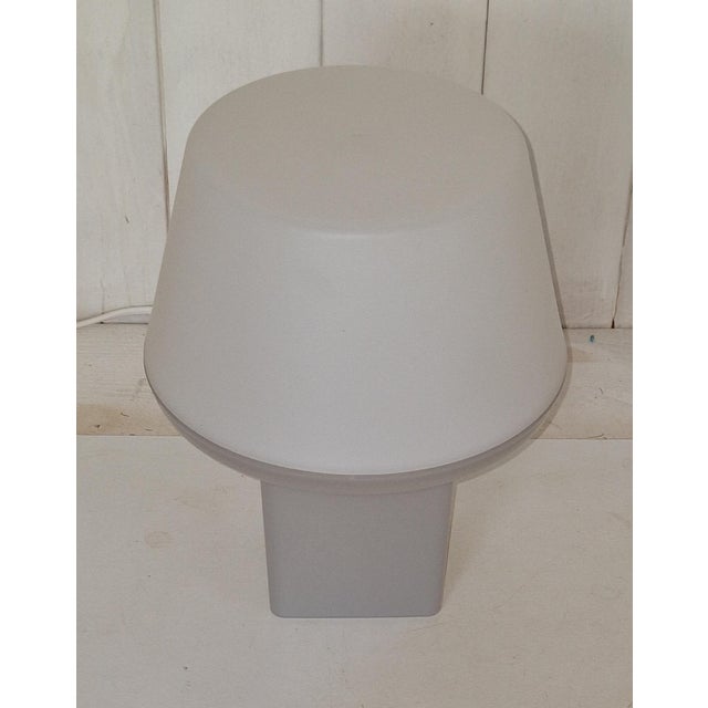 Vintage Table Lamp in Grey and White Plastic, 2000s For Sale - Image 4 of 7