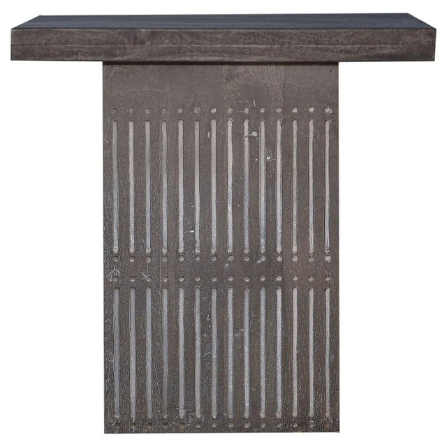 Dimensions: 24"wide X 24"deep X 24"high The listed dimensions are measured from one extremity to the other, height wise...