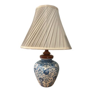 Late 20th Century Custom Made Blue and White Chinoiserie Lamp on Carved Ming Style Base For Sale
