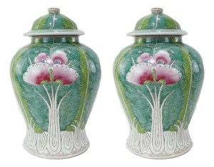 Pair of Chinese Famille-Rose “Cabbage” Pattern Covered Jars, Jingdezhen Kiln, Late Qing to Early Republic Period