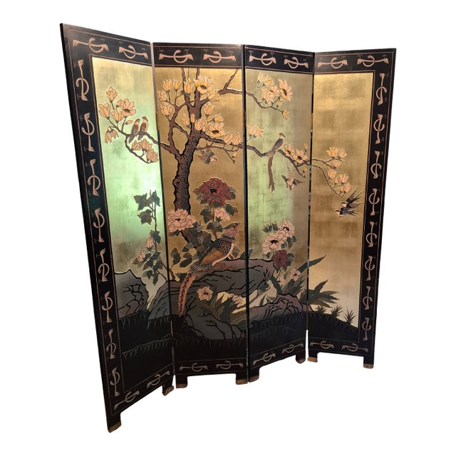 Mid-20th Century Chinese Export/Coromandel Screen With Embossed Details For Sale
