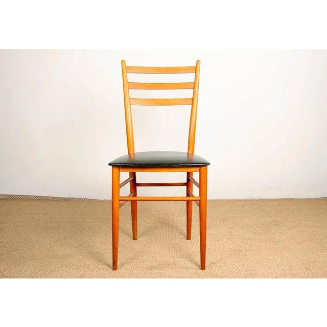 Wood Swedish Chairs in Curved Elm and Black Skai by Yngve Ekstrom for Gemla, 1960s, Set of 6 For Sale - Image 7 of 18