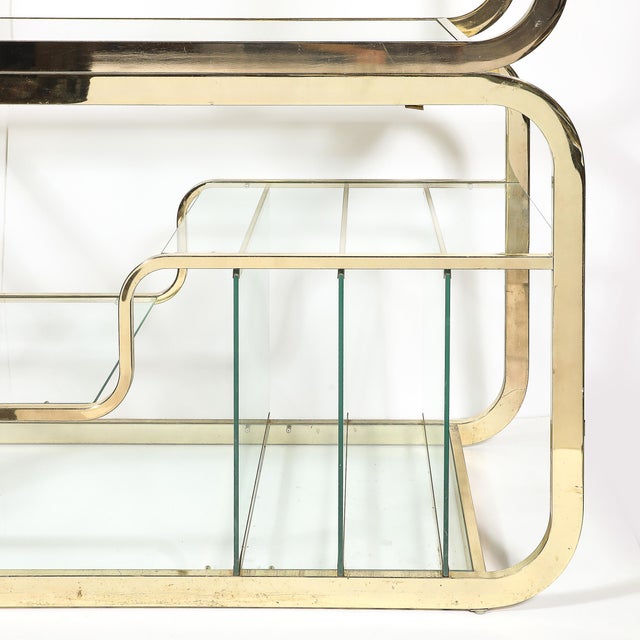 1970s Mid-Century Modern Curvilinear Polished Brass & Glass Etagere by Milo Baughman For Sale - Image 9 of 17