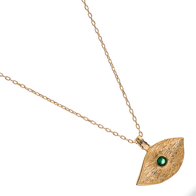 Emerald Cleopatra’s Emerald Guardian Eye Necklace For Sale - Image 8 of 11