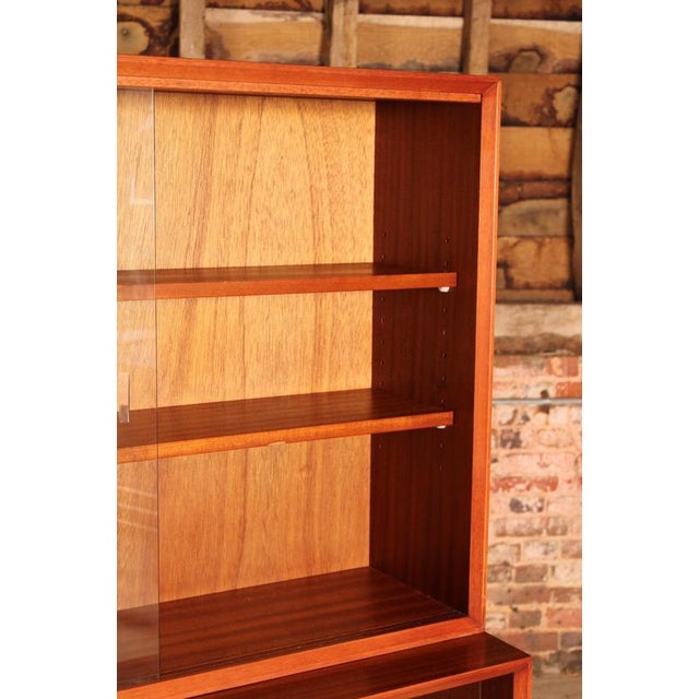 Mid-Century Modern Bookcase in Glazed Mahogany by Herbert E Gibbs, 1970s For Sale - Image 9 of 12
