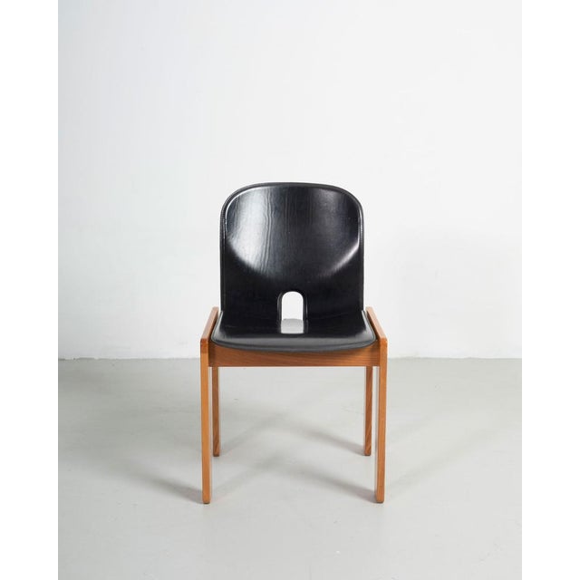 Cassina Model 121 Chairs in Black Leather by Tobia & Afra Scarpa for Cassina, 1970s, Set of 8 For Sale - Image 4 of 9