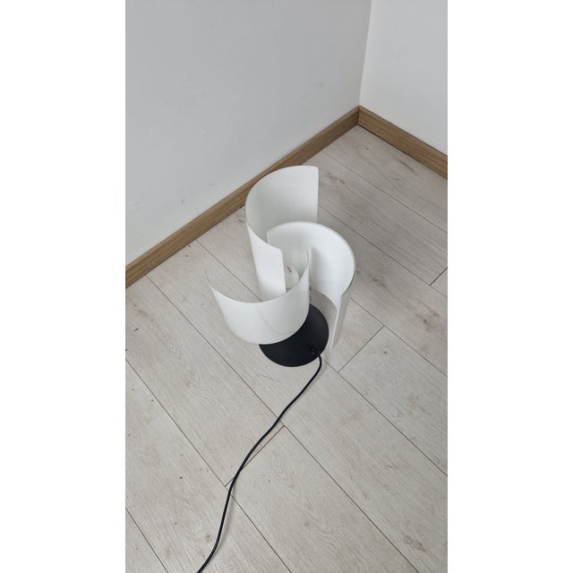 Table Lamp with 3-Blade Model in Milk Glass and Embossed Iron Base, 1970s For Sale - Image 6 of 13