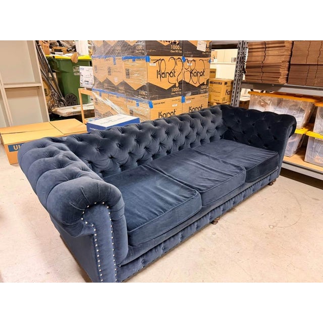Chesterfield style sofa designed for traditional elegance and high comfort! This listinmg is marked with the modelnumber...