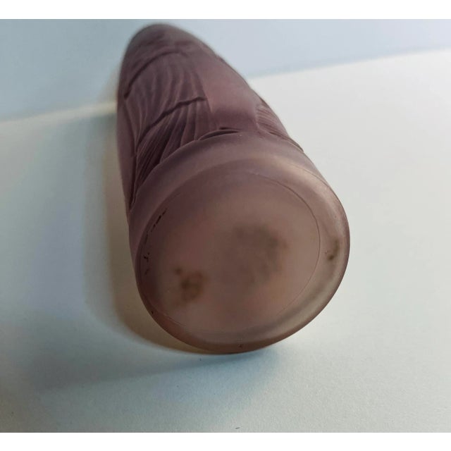 1930s Pink Art Deco Glass Boudoir Powder Jar For Sale In New York - Image 6 of 7