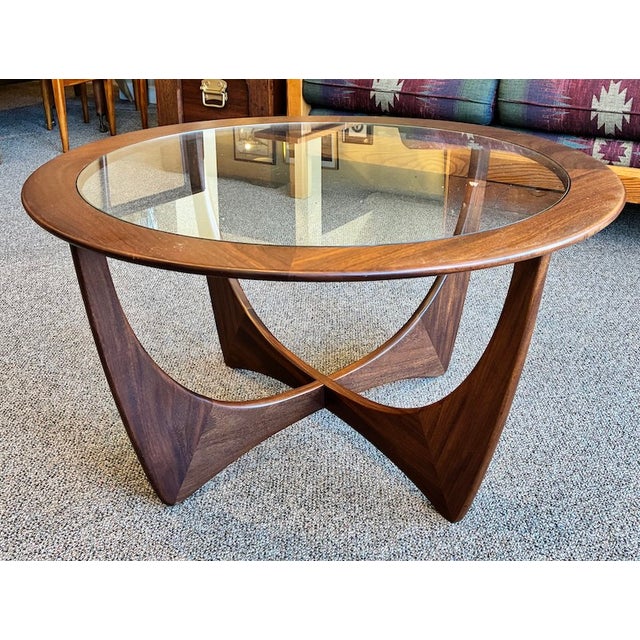 G-Plan Furniture Mid Century Modern "Astro" Base Coffee Table in Rosewood by G-Plan, Uk c.1960 For Sale - Image 4 of 7