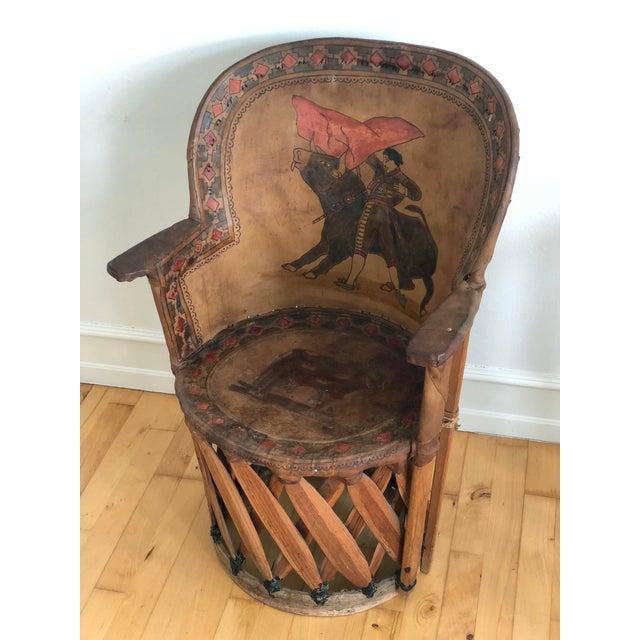 Mexican Equipale Folk Art Chair With Hand-Painted Bullfight Scene 1930s For Sale - Image 4 of 12