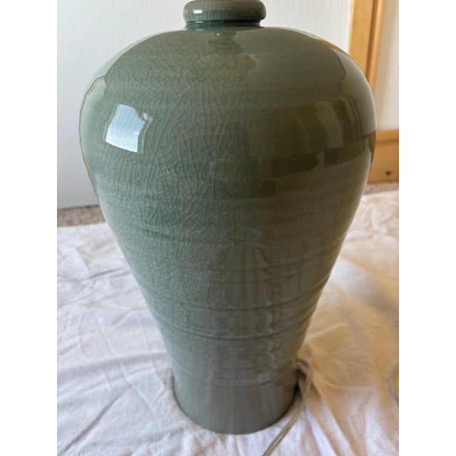 Traditional Authentic Simon Pearce Belmont Pottery Lamp in Crackle Celadon (Includes Empire Shade) For Sale - Image 3 of 3