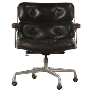 Time Life Lobby Executive Desk Chair by Charles Eames for Herman Miller, Signed For Sale