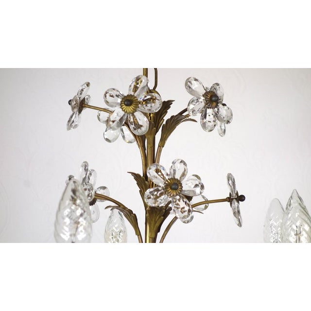 1950s Antique Italian Gold-Plated Metal Crystal Flowers Chandelier, 1950s For Sale - Image 5 of 17