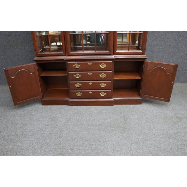 Harden Charleston Collection Cherry Georgian Breakfront China Cabinet For Sale - Image 13 of 18