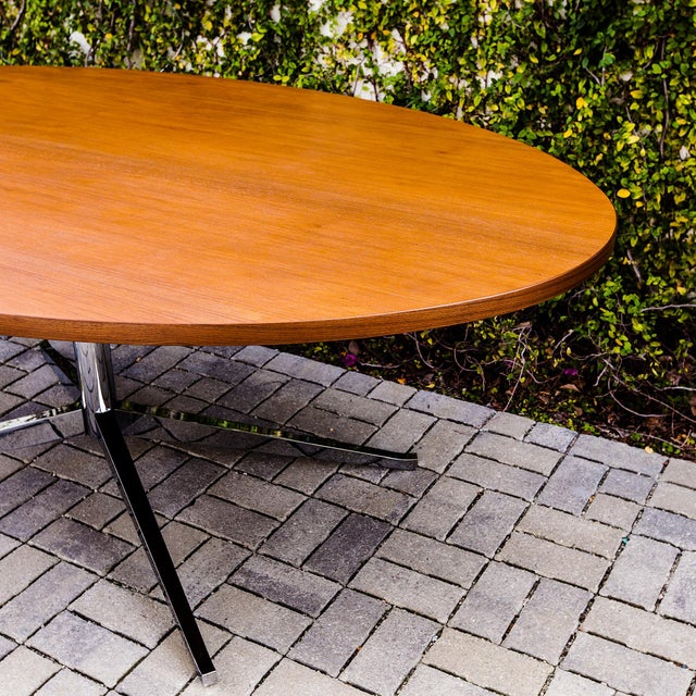 Florence Knoll 78" Oval Walnut X Base Dining or Conference Table For Sale - Image 11 of 15