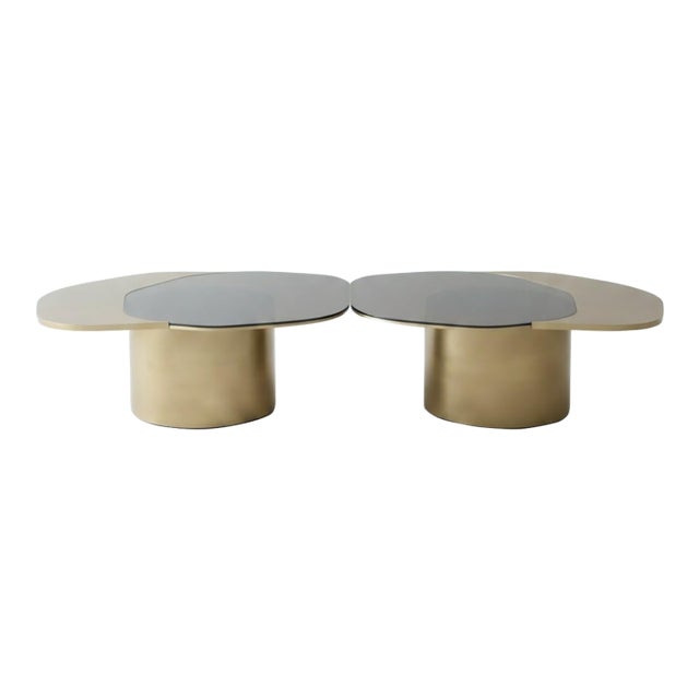 Modern 132" Irregular Shape Luxury Kaylee Dining Table in Brass For Sale