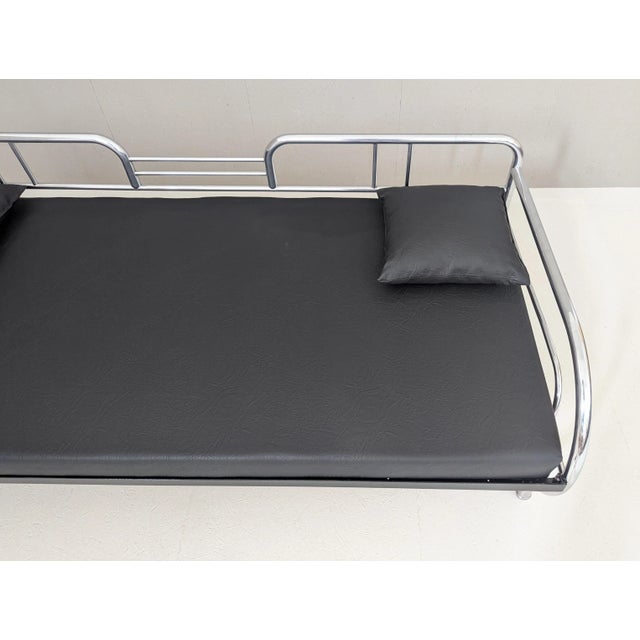 Bauhaus Tubular Steel Sofa by Hynek Gottwald, 1930s For Sale - Image 9 of 17