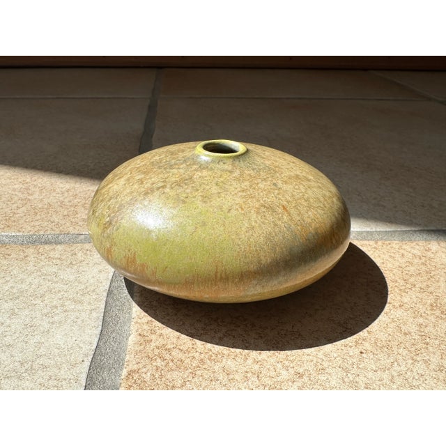 Flat-Shaped Studio Ceramic Art Vase in Stoneware with Zinc Crystal Glaze, 1960s For Sale - Image 4 of 18