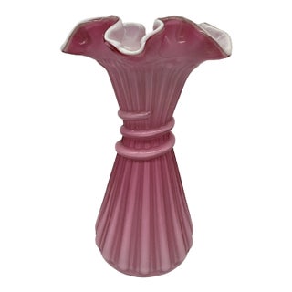 Vintage MCM Fenton Wheat Vase For Sale